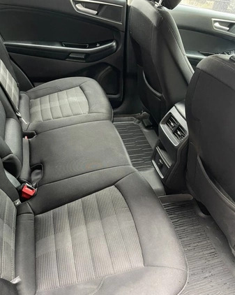 Ford EDGE cena 63999 przebieg: 158017, rok produkcji 2018 z Częstochowa małe 121